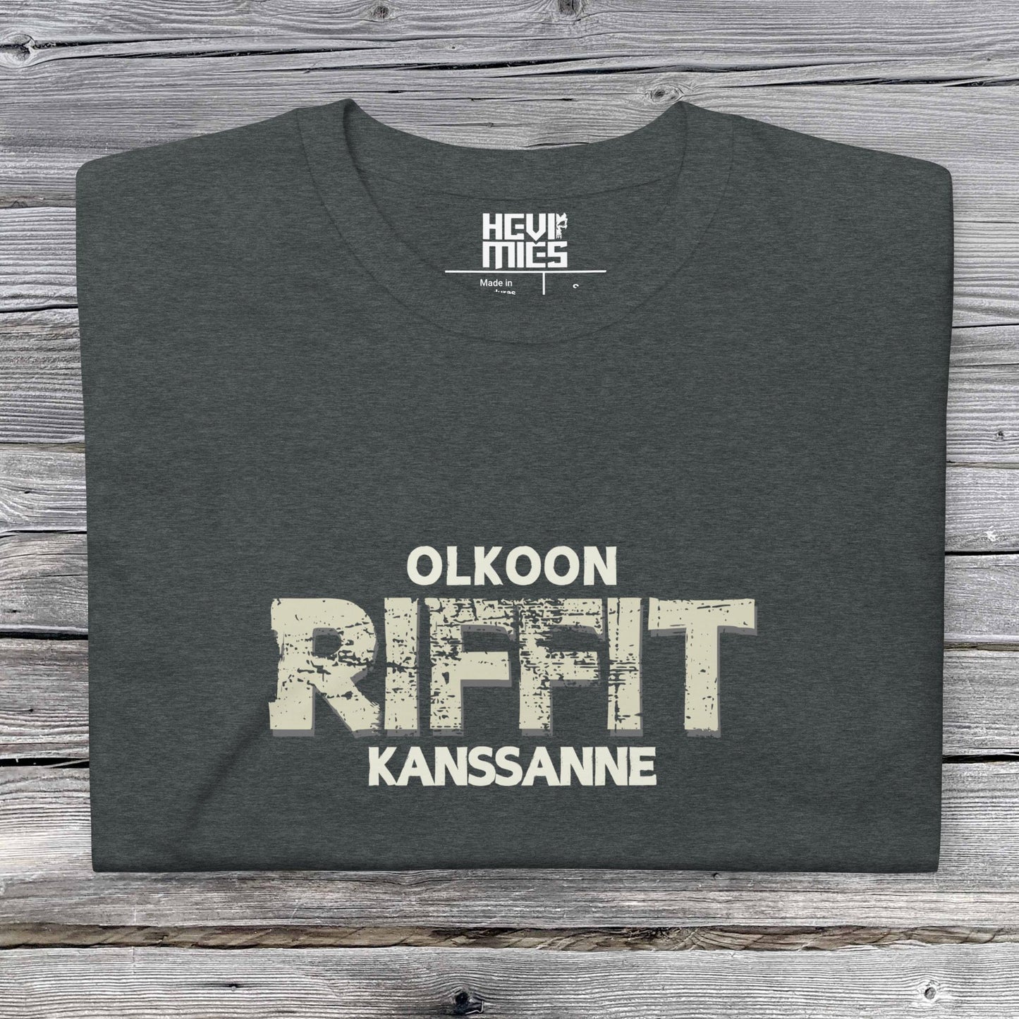 Olkoon riffit kanssanne t - paita - Hevimies