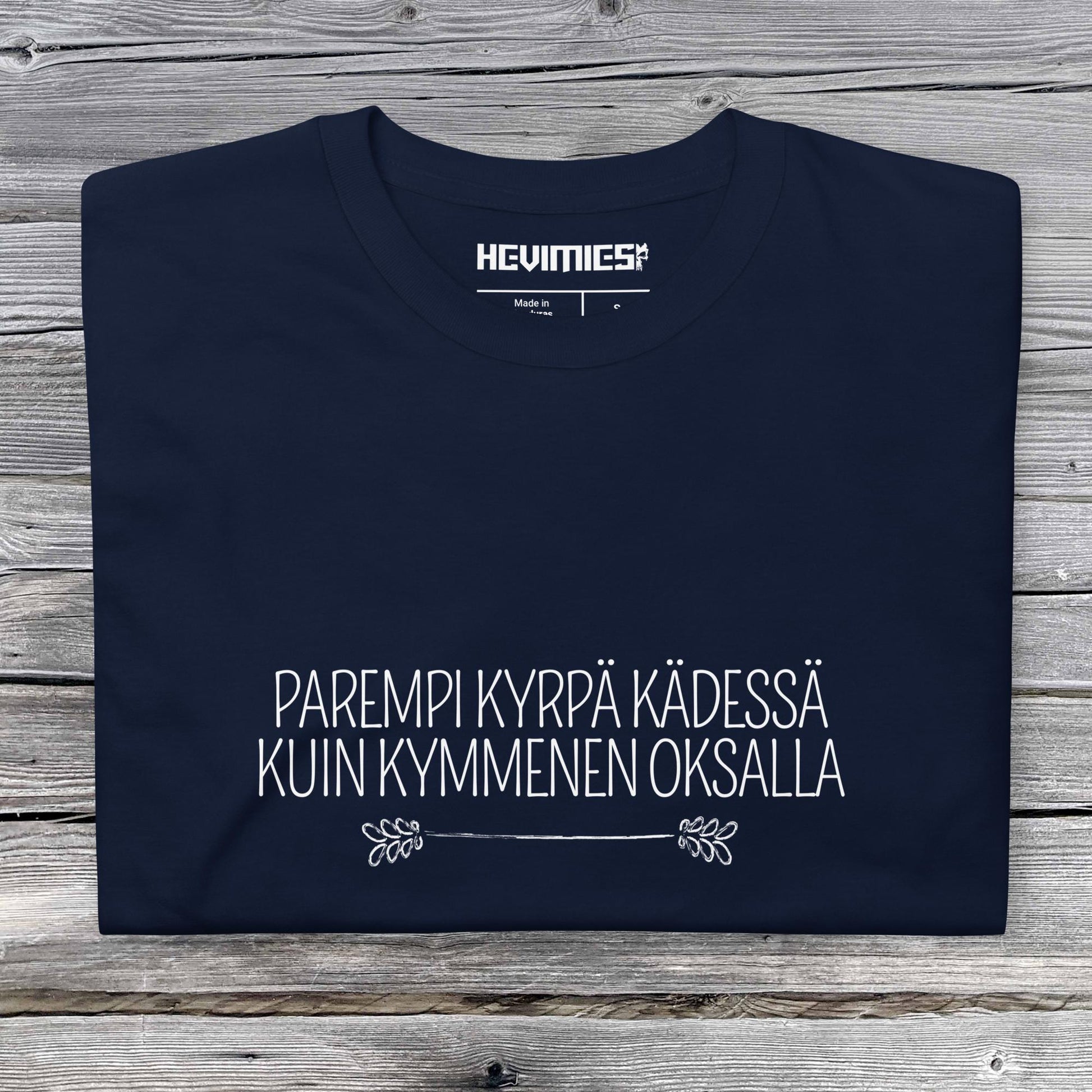 PAREMPI KYRPÄ KÄDESSÄ t - paita - Hevimies