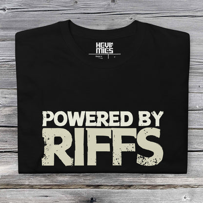 Powered by Riffs t - paita - Hevimies