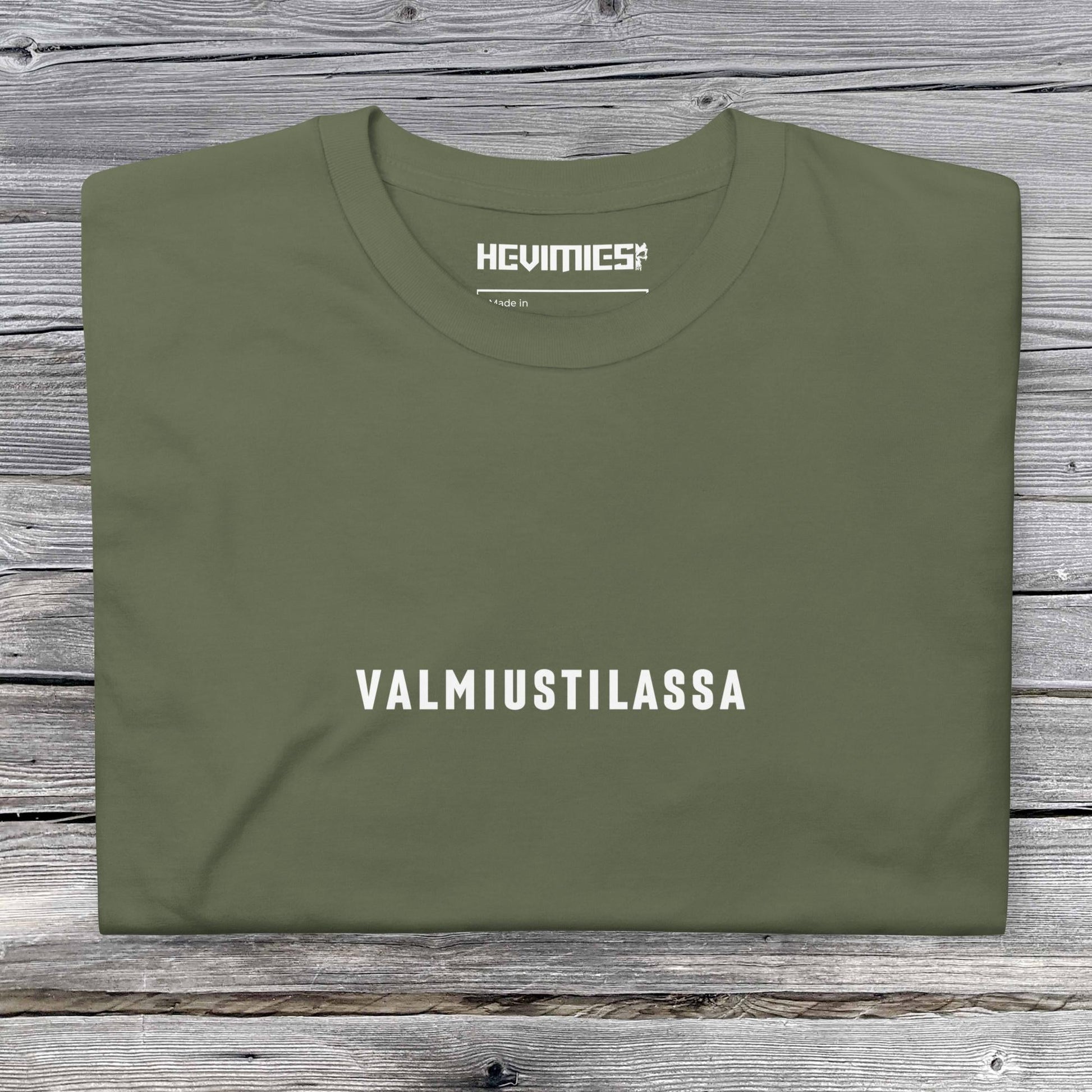 Valmiustilassa t - paita - Hevimies